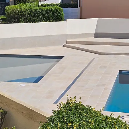 شقة Avec Piscine Et Place De Parking Privee Cap D'agde
