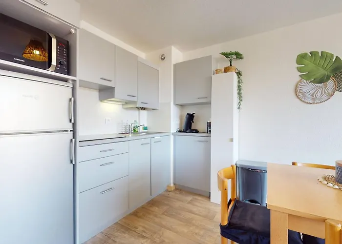 Avec Piscine Et Place De Parking Privée Cap D'agde * Agde