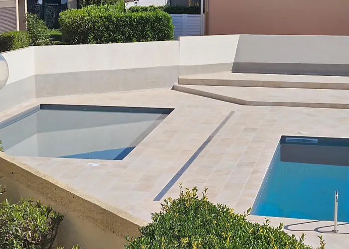 Apartamento Avec Piscine Et Place De Parking Privée Cap D'agde