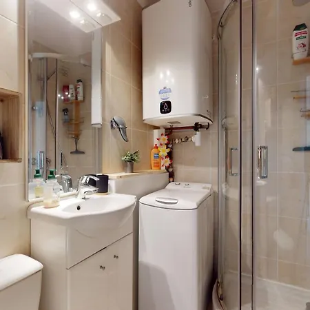 Avec Piscine Et Place De Parking Privee Cap D'agde *