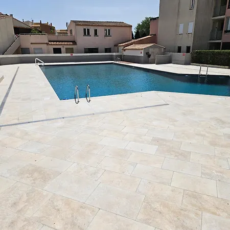 Avec Piscine Et Place De Parking Privee Cap D'agde *